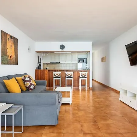 Neptuno Oceanfront Lejlighed