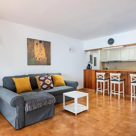 Neptuno Oceanfront * Puerto de Santiago (Tenerife)