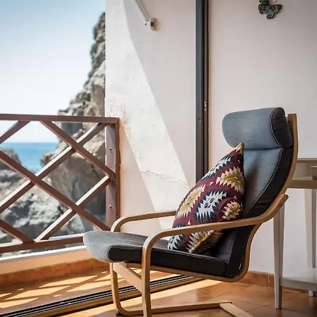 Neptuno Oceanfront *