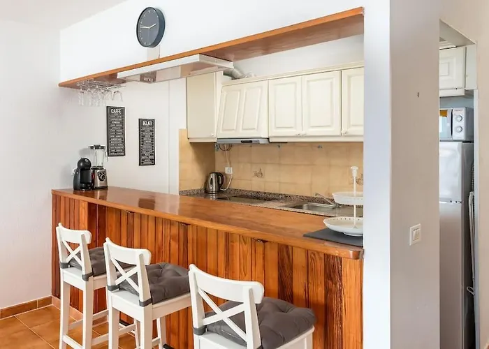 Neptuno Oceanfront Apartment