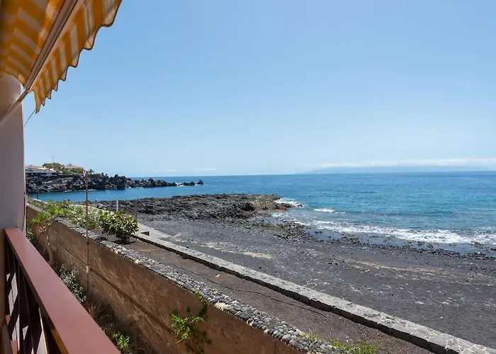 Neptuno Oceanfront Apartment Puerto de Santiago (Tenerife)