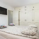 Neptuno Oceanfront *